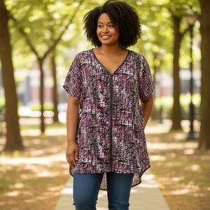 💥Lane Bryant Pink and Black V-Neck Blouse